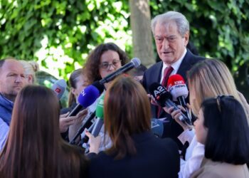 “Bleu apartament në zonë elitare me 390 euro metrin”, Berisha nuk i ndahet Dumanit: Rracë mashtruesish