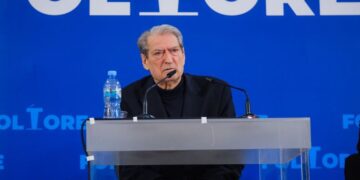 Berisha nxjerr “provën për tradhtinë” e Salianjit: Në burg drekonte dhe darkonte me…