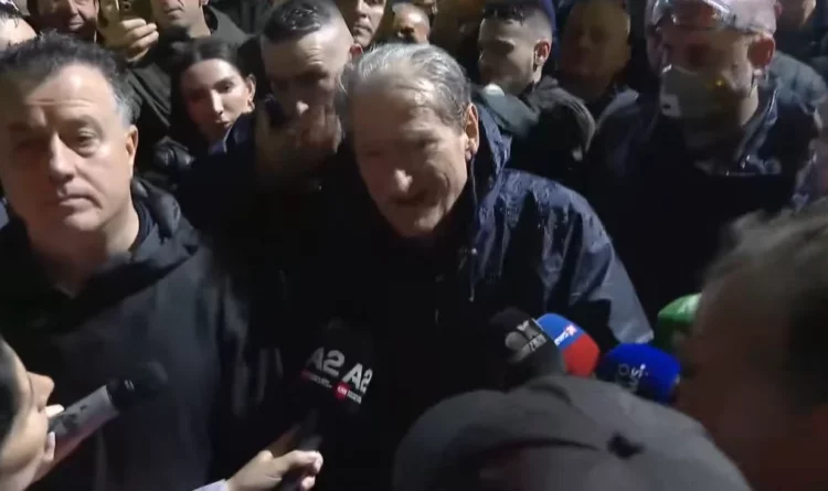 Berisha: Ishim në marshim paqësor, policia na bllokoi rrugën, do marrin përgjigjen e merituar