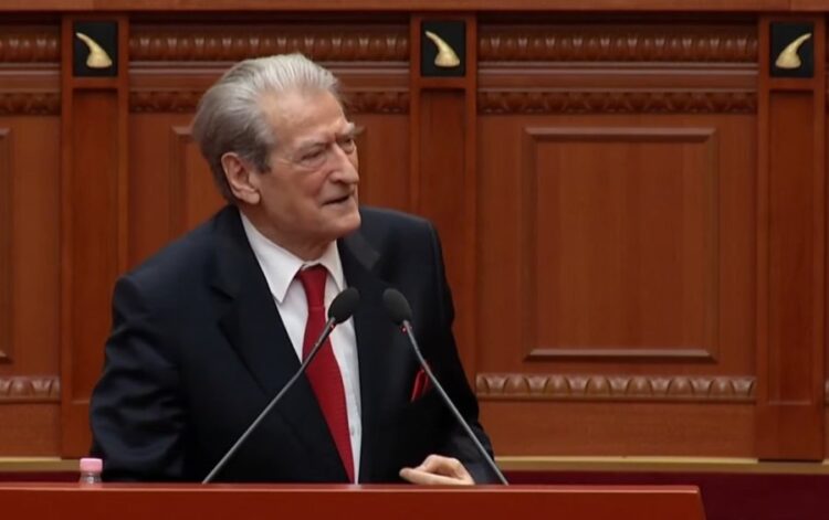 Berisha-mazhorancës: Braktiseni Ramën se ai ju ka braktisur,  jeni të gjithë në dorë të Belindës!