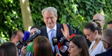 Berisha paralajmëron protestën e radhës: Do të jetë kryengritja më e fuqishme që ka parë Shqipëria
