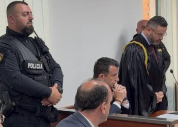 Erion Veliaj dorëzon rekursin në Gjykatën e Lartë, kërkon heqjen e masës “arrest në burg”