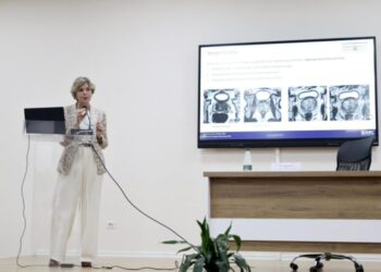 Spitalet shqiptare copë-copë, ministrja Evis Sala flet për inteligjencën artificiale në mjekësi