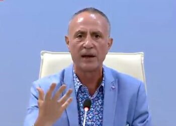 Fidel Ylli u “nxjerr kthetrat” edhe pëllumbave: I kërkon doganës ndalimin e 170 sportistëve në kufi