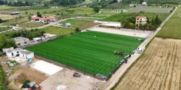 Një tjetër investim i madh nga FSHF për sportistët e rinj, drejt përfundimit fusha e re në Picallë