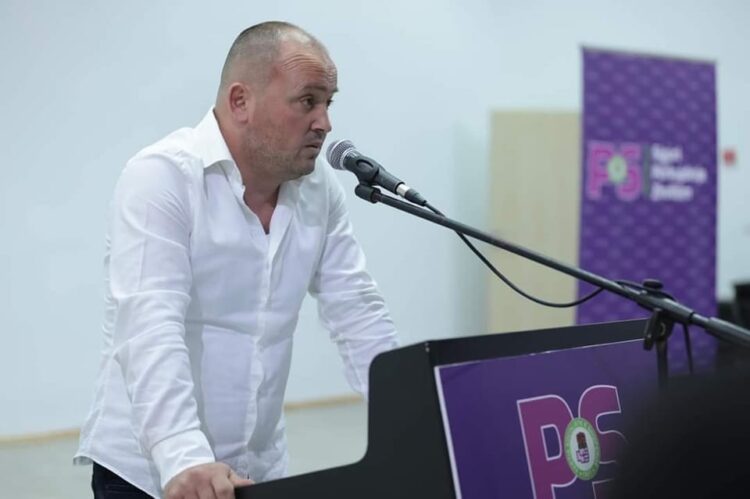 Skandali që po mbahet i fshehtë! Kreu i PS, Hodjan Selmani dhe miqtë e tij dhunojnë dy police në Këlcyrë (Emrat)