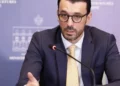 Trafiku në Rinas, ministri Karakaçi: Do shembet mbikalimi, do të ndërtohet një i ri me katër korsi!
