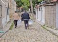 Tension dhe bllokim i votimit për kreun e PD-së në Korçë, komisionerët marrin kutitë dhe ikin