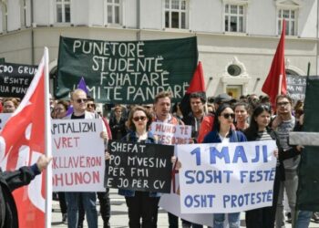 Protestë për 1 Majin në Prishtinë, sindikatat dalin në mbështetje të punëtorëve
