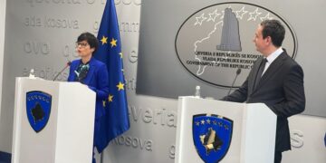 Vizita e Marta Kos në Kosovë, Kurti mesazh Ramës dhe Vuçiç: Nuk duam rrugë të shkurtra, as derë të pasme në BE