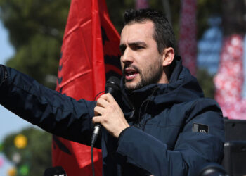 Dili zot tokës tënde! “Shqipëria Bëhet” nis nesër mbledhjen e firmave për shfuqizimin e dy ligjeve