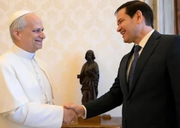 Marco Rubio në Vatikan, do të takohet me Papën për “të qetësuar gjakrat” pas sulmeve të Trump