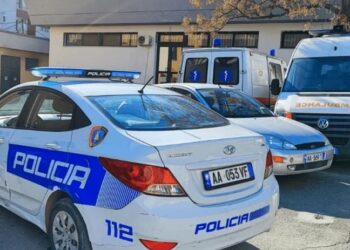 Gjendet një person i vdekur pranë një rruge në Fier, ja çfarë dyshohet