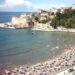 Turistët paralajmërohen në Ulqin, shkelësit rrezikojnë deri 500 euro gjobë