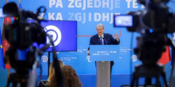 “Do të hapim dyert për prurje të reja”, mesazhi i Sali Berishës për “reformimin” e PD-në