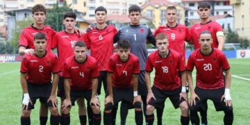 Futbollisti braktis fanellën kuqezi dhe lejohet nga FIFA t’i bashkohet përfundimisht Greqisë