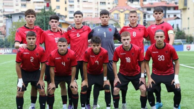 Futbollisti braktis fanellën kuqezi dhe lejohet nga FIFA t’i bashkohet përfundimisht Greqisë