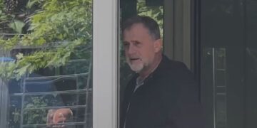 Skandali 2,1 MLD lekë i pastrimit të plazheve/ Tenderi “i qepur” për Fushën denoncohet në KPP, Rama nxjerr administratën në aksion