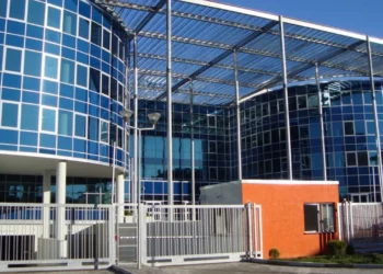 Të akuzuar për trafik droge dhe kultivim narkotikësh, SPAK dërgon për gjykim 3 policë (Emrat)