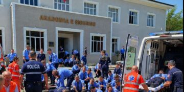 U helmuan nga ushqimi i kompanisë “Sori-AL”, ja çfarë konsumuan studentët e Akademisë së Sigurisë