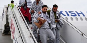 Aktivisti Baki Goxhaj po kthehet në Shqipëri, ishte në flotiljen ‘Sumud’ që u ndalua nga Izraeli
