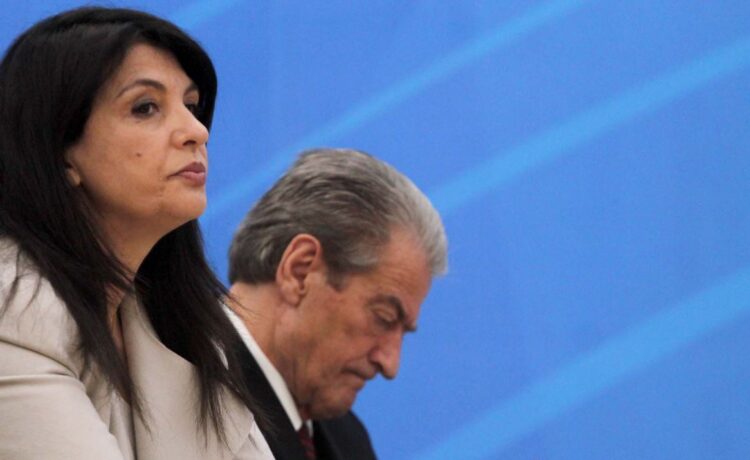 Proces vetëm një kandidat! Topalli: Rasti i Berishës është unik, mbështetja ndaj tij nuk u thye as nga sulmet as izolimi