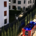 Zjarr në një pallat në Tiranë! Evakuohen banorët, një grua dërgohet në spital nga asfiksia