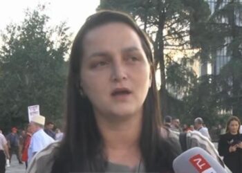 Luçjana Kokaj: Grupi koordinues i protestës ka 40 veta, Dritan Goxhajn e zgjodhëm ne për të lexuar ‘ultimatumet’