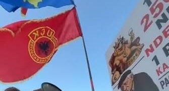 Protesta e “flamingove”/ Organizata e Veteranëve të UÇK: Mos i përdorni simbolet tona për qëllime politike