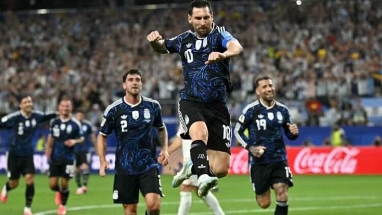 Messi vendos rekorde të reja, Argjentina fiton me Jordaninë! Austria barazon me Algjerinë, të dyja në 1/16-at