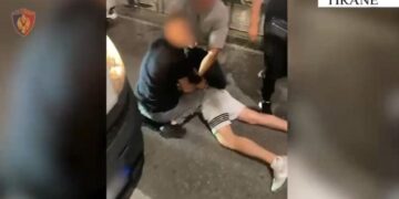 Kapet me mbi 1 kg heroinë ‘Gëzim Qorri’, në pranga edhe një tjetër person (EMRAT)