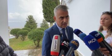 Vangjel Dule: Protestuesit në Zvërnec u dhunuan me urdhër të Edi Ramës