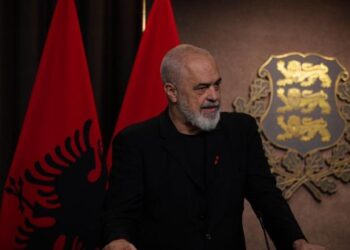 ‘Zvërneci’/ Rama fton protestuesit për takim: Mblidhuni jo më shumë se 20 vetë dhe bujrum!