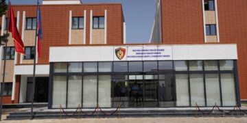 Kanabisi në Shkodër, Hita pezullon tre drejtues policie! Nisin hetimet për 2 të tjerë (Emrat)