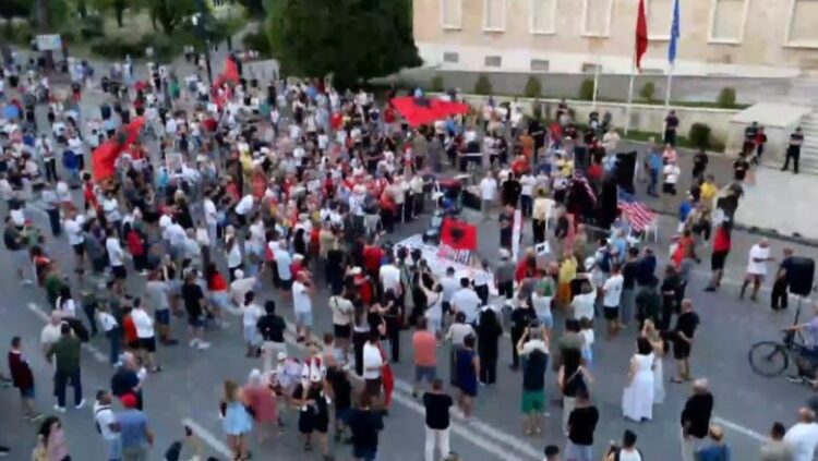 “Dorëheqja e Ramës, e panegocueshme”, pesë kërkesat u cituan nga koordinatori Andi Tepelena