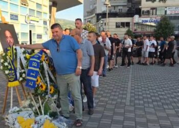Qyteti i Elbasanit mban homazhe për futbollistin Fatjon Bunjaku