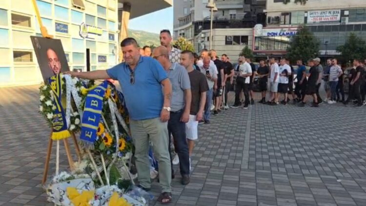 Qyteti i Elbasanit mban homazhe për futbollistin Fatjon Bunjaku