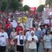Protesta/ Shpaloset pankarta: Kush nuk është me ne është bashkëpunëtor në krim