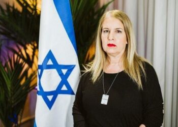 Protestuesit grisën flamurin izraelit/ Ambasadorja Peleg: Ky akt cënon dinjitetin e popullit shqiptar