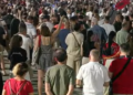 “Nesër në orën 10 para Parlamentit”/ Mbyllen fjalimet para Kryeministrisë, qytetarët nisin marshimin