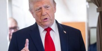 “Irani rrëzoi Apache-n tonë”/ Trump kërkon reagim pas rrëzimit të helikopterit në Hormuz