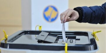 Kosova voton sot: Mbi 2 milionë votues në lista, 22 mijë të rinj për herë të parë në kuti votimi.