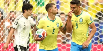 Nga ferri në parajsë, Brazili mund Japoninë në frymën e fundit dhe kualifikohet në 1/8-at