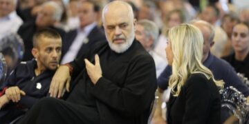 Skandal në Bulqizë, dy vëllezër në “garë” për 325 MLN lekë/ Festime Mjeshtri vjedh asfaltin e Shupenzës, ia jep Bujar Muratit, të dënuarit për korrupsion