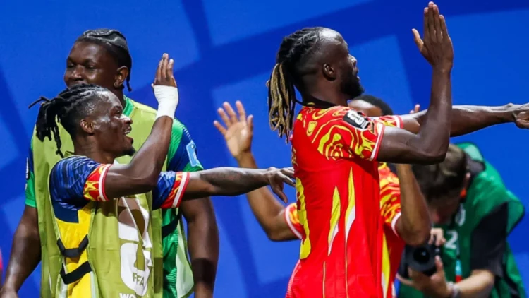 Përmbysje spektakolare, Kongo mund Uzbekistanin dhe vazhdon rrugëtimin në kampionatin botëror