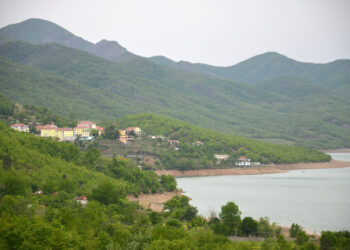 Humbi kontrollin e skafit dhe ra në ujë, mbytet në liqenin e Ulzës në Mat 37-vjeçari