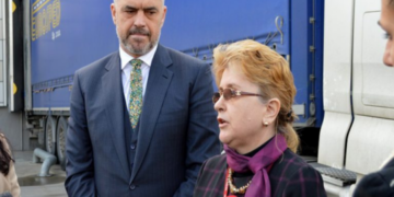 Vilma Nushi s’ngopet, 664 MLN lekë për ilaçin e Onkologjikut/ Marrëveshja e dyshuar e nipit të oligarkes me Merita Sheqin e “Rejsi Farmës”