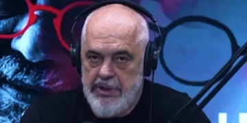 Biseda me banorët e Zvërnecit, Rama: Aty takova njerëz që u fyen, u masakruan nga “flamingot online”