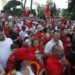 Protestuesit kalojnë pranë ‘Fan Zone’: Ne po bëjmë revolucion, s’ka Botëror që na ndalon!