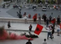 Xhama të thyer dhe dyer të shkatërruara, çfarë mbeti pas hyrjes së protestuesve në Universitet